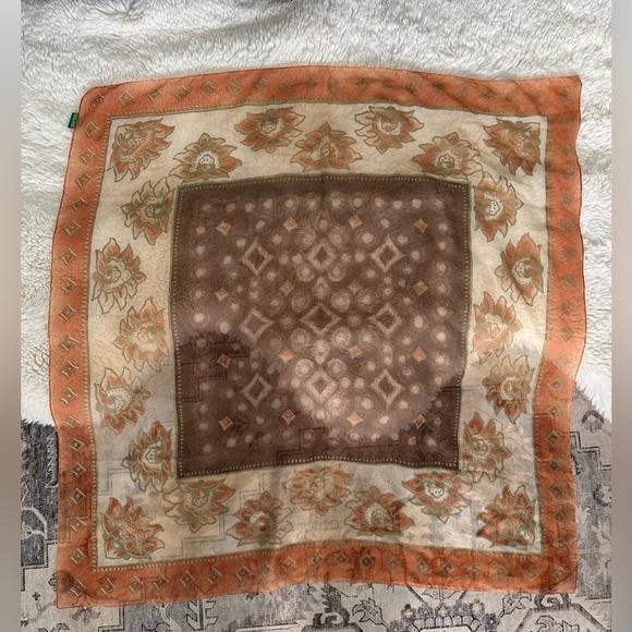 United Colors Of Benetton Accessories - Vintage 90’s United colors of Benetton Silk Scarf